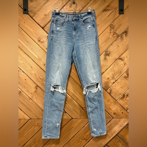 American Eagle Mom Jeans Distressed 4 XLong - Picture 1 of 6
